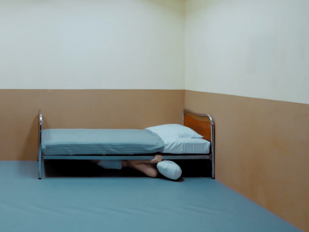 S.2 / Ep. 7 –&nbsp;BACKWALKER